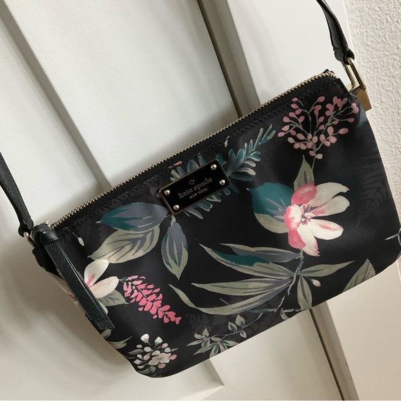 Kate Spade - Picture 2 of 6